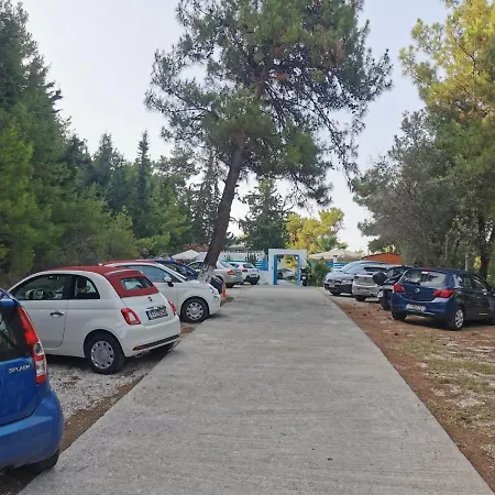 Trees Art Hotel Ialisos