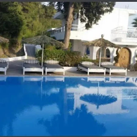 Trees Art * Ialysos (Rhodes)