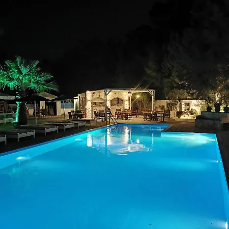 Trees Art Hotel *